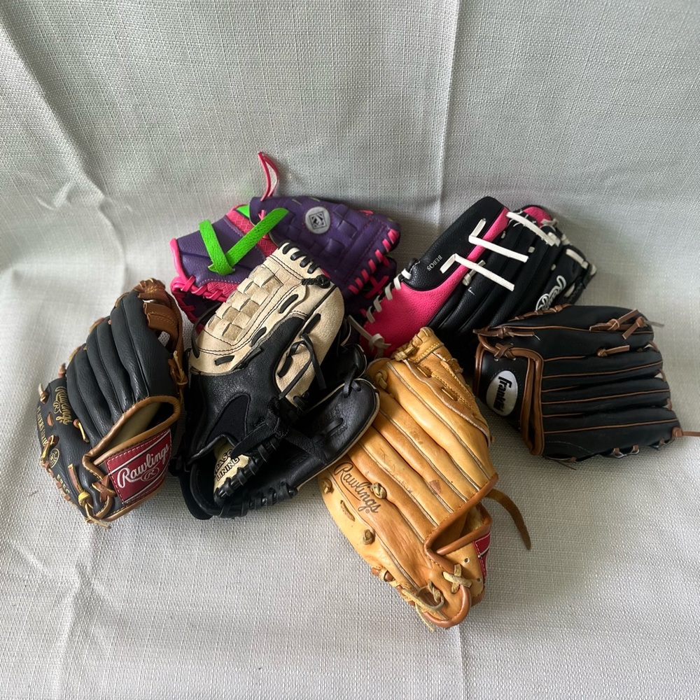 Youth baseball gloves wholesale Lot of 6 mitts